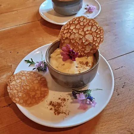 Des Milans Lägenhet Saint-Cirgues-de-Jordanne